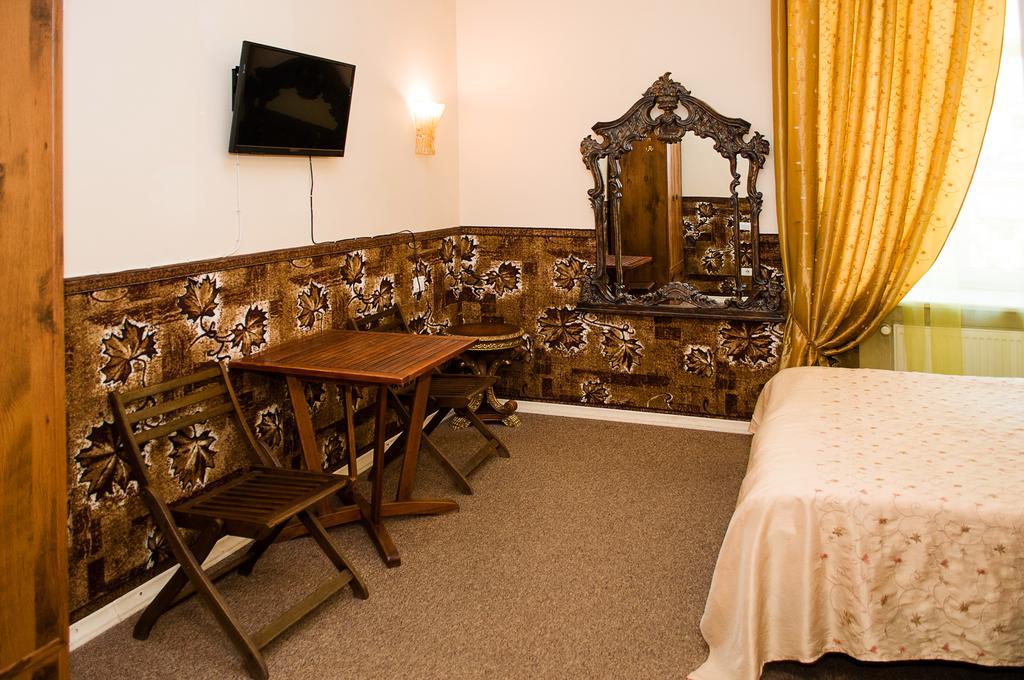 Guest House De Rishelye Odesa Exterior photo