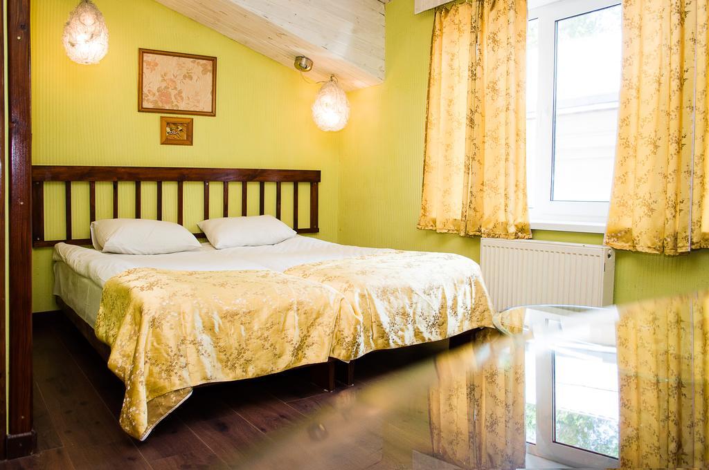 Guest House De Rishelye Odesa Exterior photo